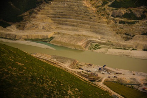 Ndërtimi i Hidrocentralit Kalivaç ka kohë që është ndalur. Më 13 Qershor 2018 i njoftua nënshkrimi i kontratës së re të konçesionit. © Roland Dorozhani